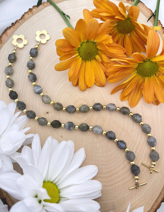 Labradorite Floral Toggle Bracelet